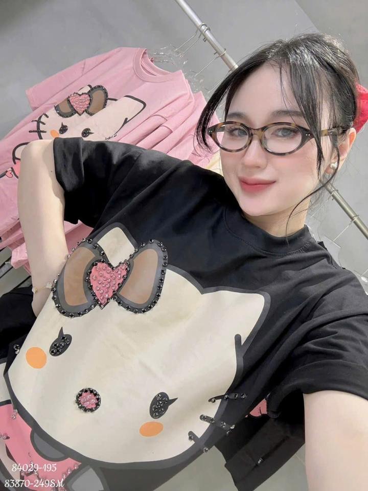 Áo mickyyy đính đá-duoc-ban-tai-Tiến Loan Studio