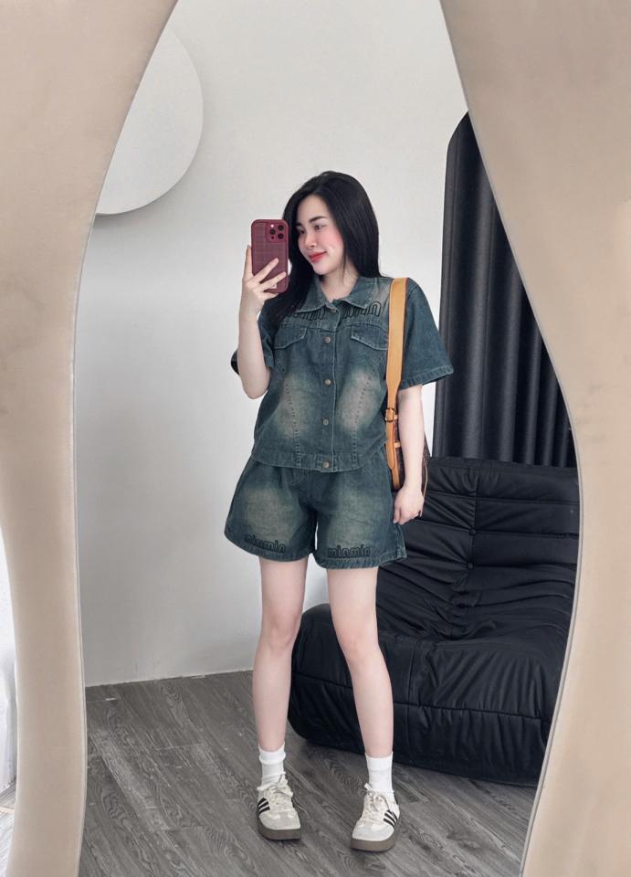 Sét bò thêu MiuMiu-duoc-ban-tai-Tiến Loan Studio