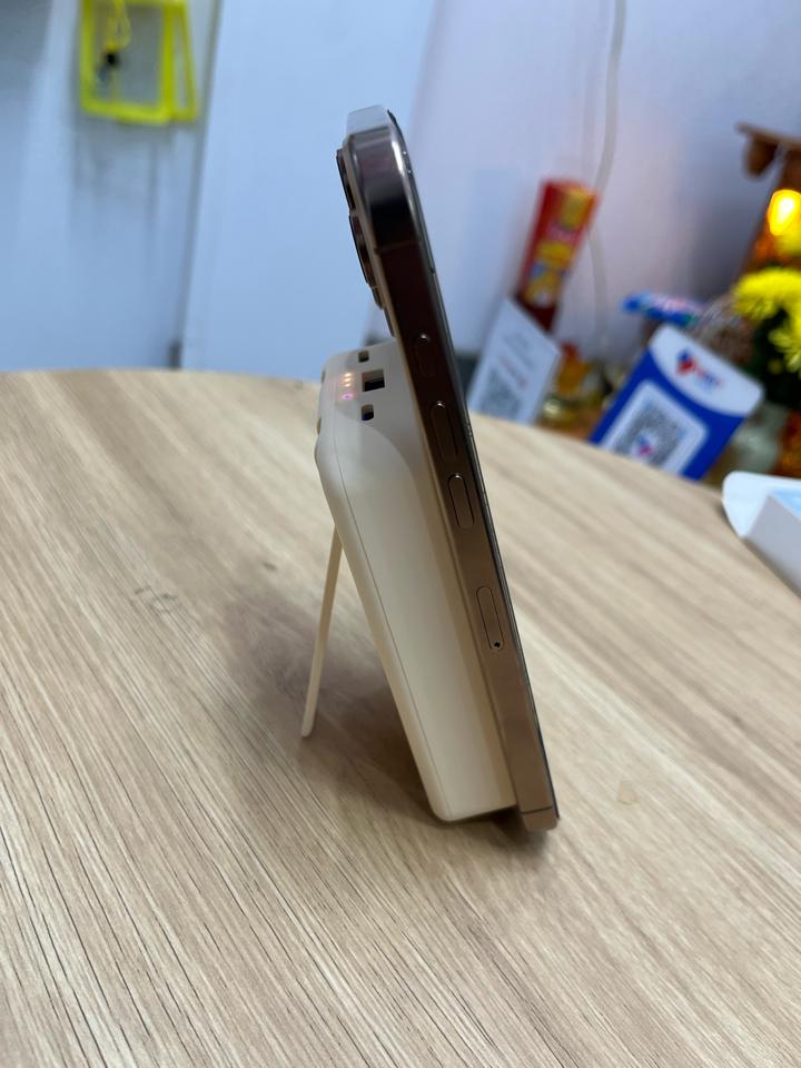 Sạc dự phòng magsafe chống lưng 10,000mAh-duoc-ban-tai-Long Táo 132 Hai Bà Trưng ,Đồng Hới