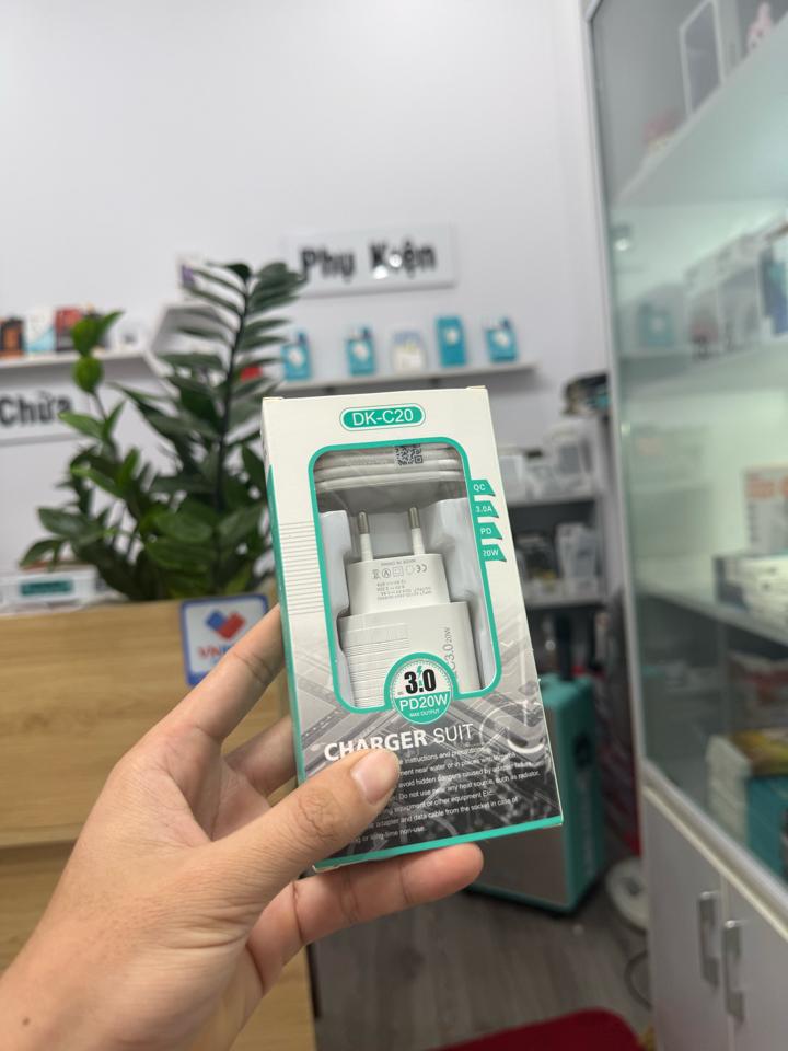 Bộ sạc 20w iphone dk c20-duoc-ban-tai-Long Táo 132 Hai Bà Trưng ,Đồng Hới