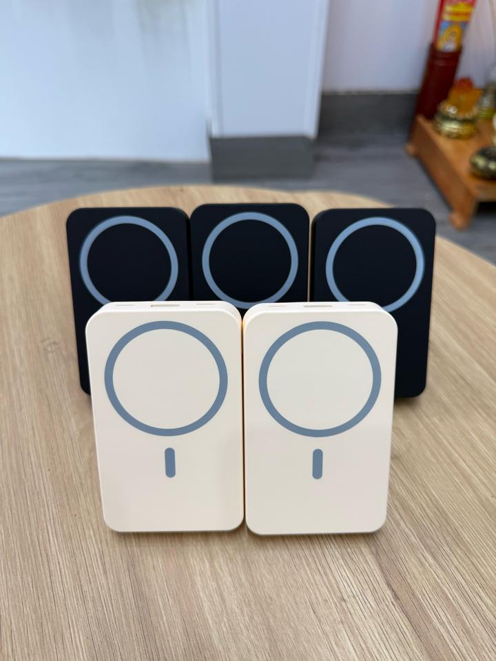 Sạc dự phòng magsafe chống lưng 10,000mAh-duoc-ban-tai-Long Táo 132 Hai Bà Trưng ,Đồng Hới
