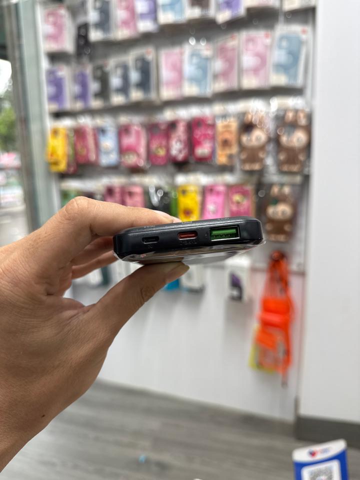 Sạc dự phòng 10,000mAh-duoc-ban-tai-Long Táo 132 Hai Bà Trưng ,Đồng Hới