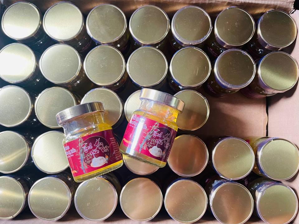 Yến Tươi Chưng Đông Trùng + Đường Phèn-duoc-ban-tai-Thanh House - EMParfum