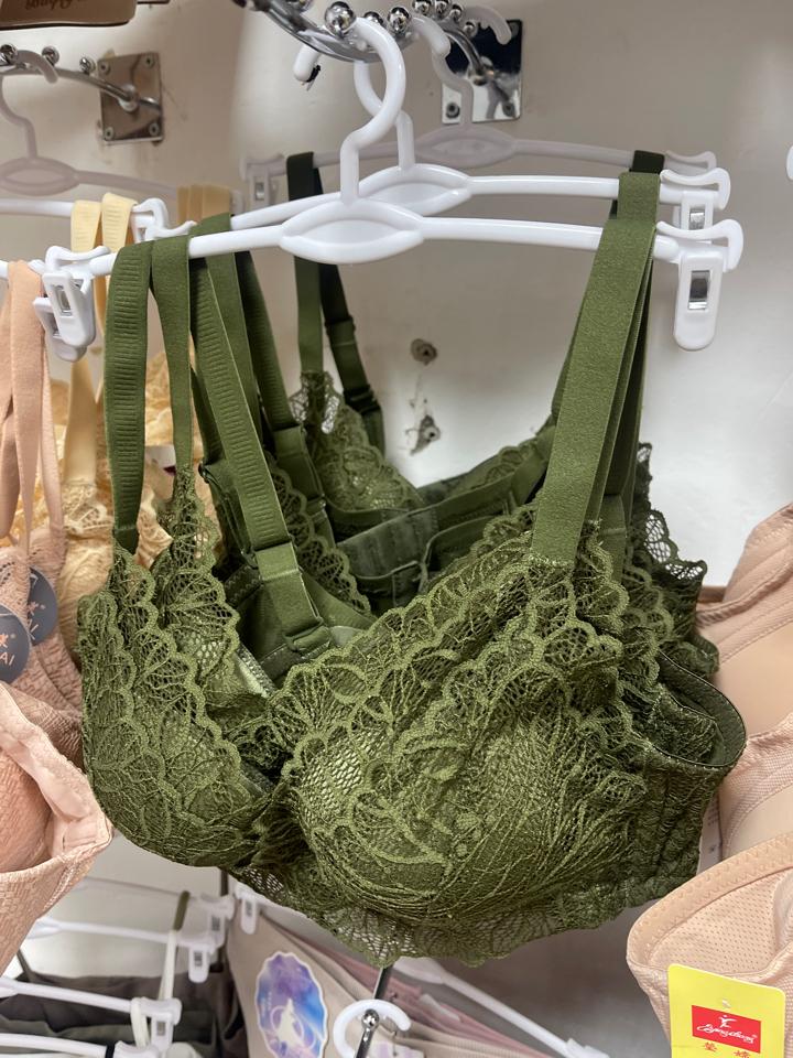 Áo đệm ren nhiều màu-duoc-ban-tai-Tâm botique