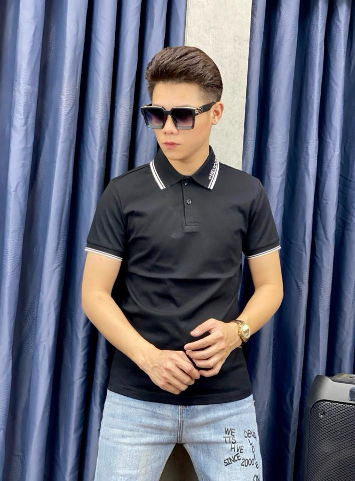 Phông polo ôm-duoc-ban-tai-Tâm botique
