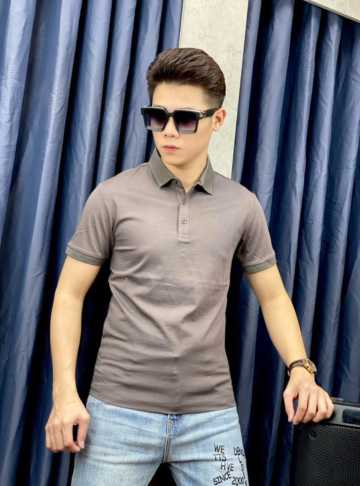 Phông polo ôm-duoc-ban-tai-Tâm botique