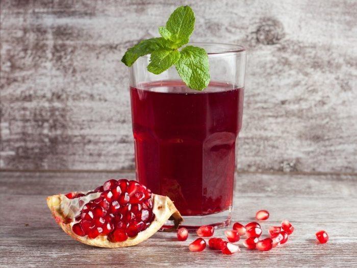 Nước ép Lựu-duoc-ban-tai-Góc Nhỏ Cafe