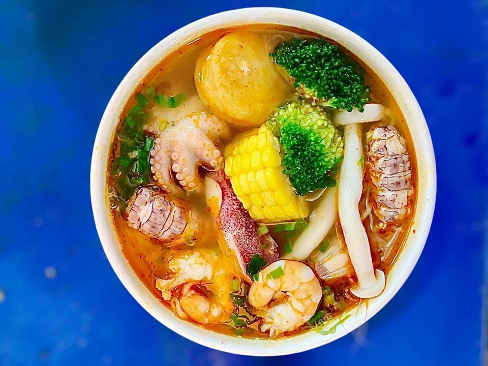Mì hải sản-duoc-ban-tai-YẾN HẢI SẢN 292 ĐẠI LỘ TÂN TRÀO-TUYÊN QUANG