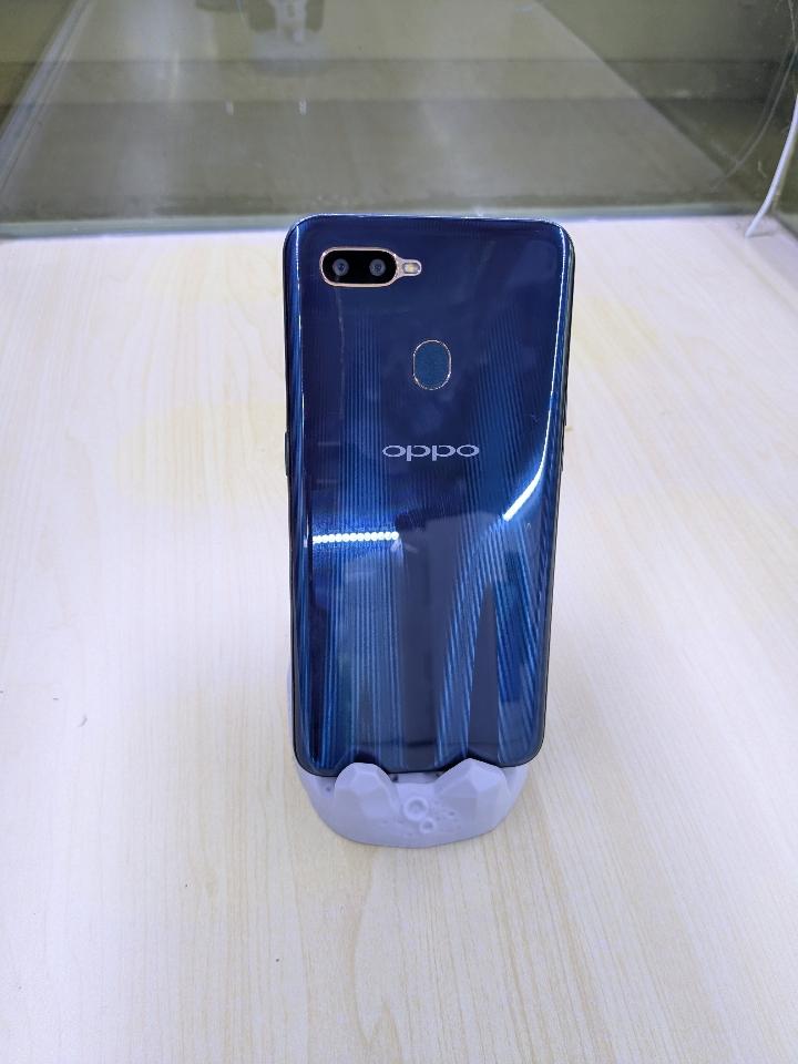 Oppo A7 -duoc-ban-tai-LongMobile