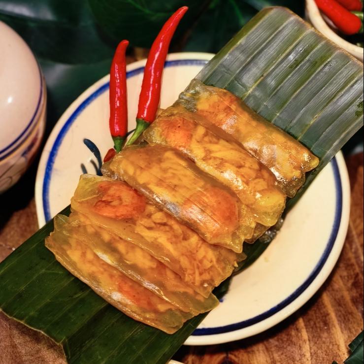 BÁNH LỌC MĂNG TÔM THỊT-duoc-ban-tai-Cô ba Ân - Cao lầu Hội An
