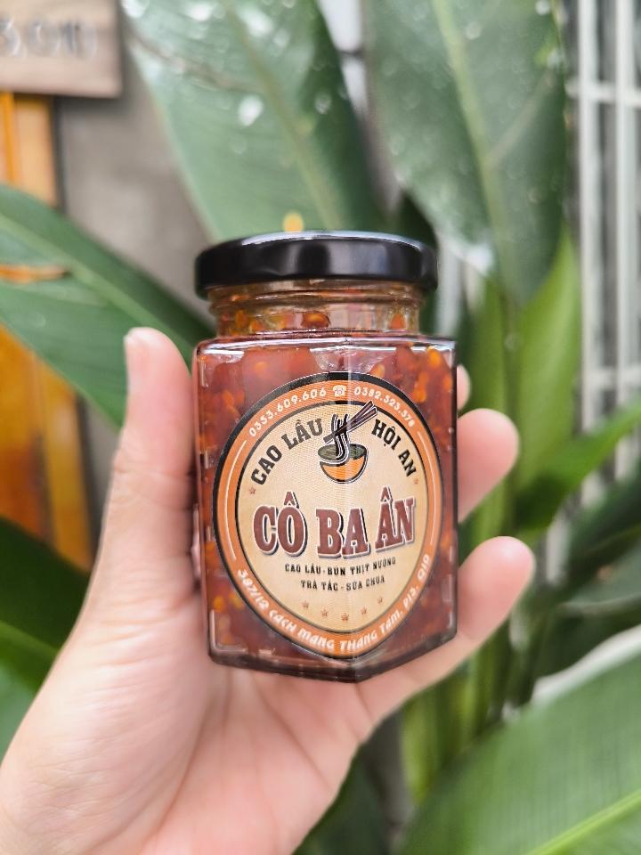 Tương ớt cay-duoc-ban-tai-Cô ba Ân - Cao lầu Hội An