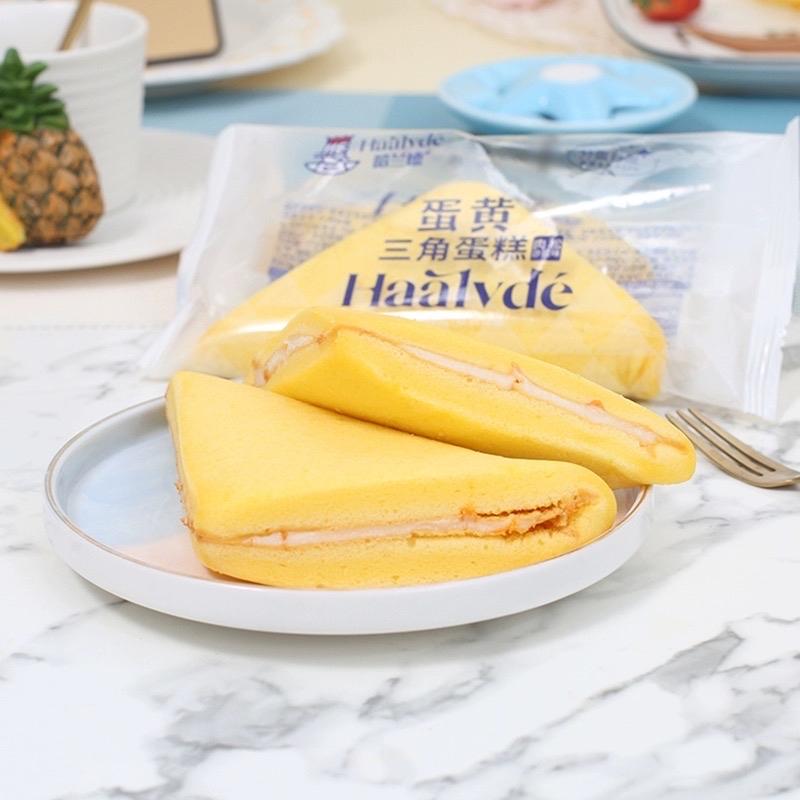 Bông lan trứng tam giác-duoc-ban-tai-Tạp hoá Gà Mini