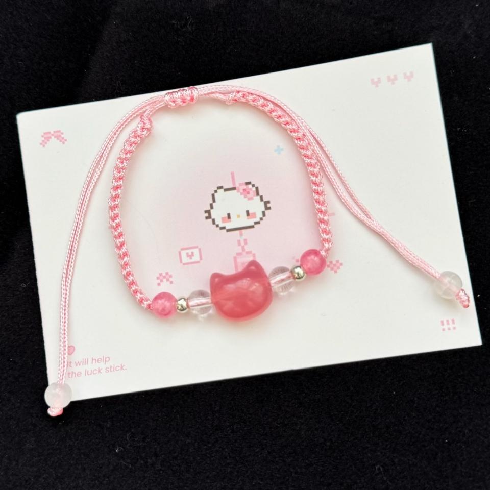 Vòng đeo tay mặt và chân mèo hồng, mã V64
Sỉ 65k/10 cái-duoc-ban-tai-Kho Sỉ Phụ Kiện Sipuki