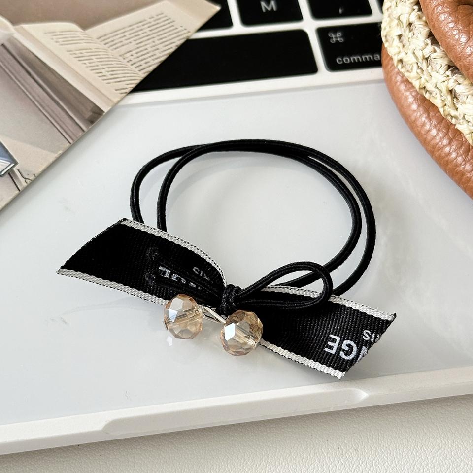 Cột tóc nơ 2 hạt, mã C71
Sỉ 19k/10 cái-duoc-ban-tai-Kho Sỉ Phụ Kiện Sipuki