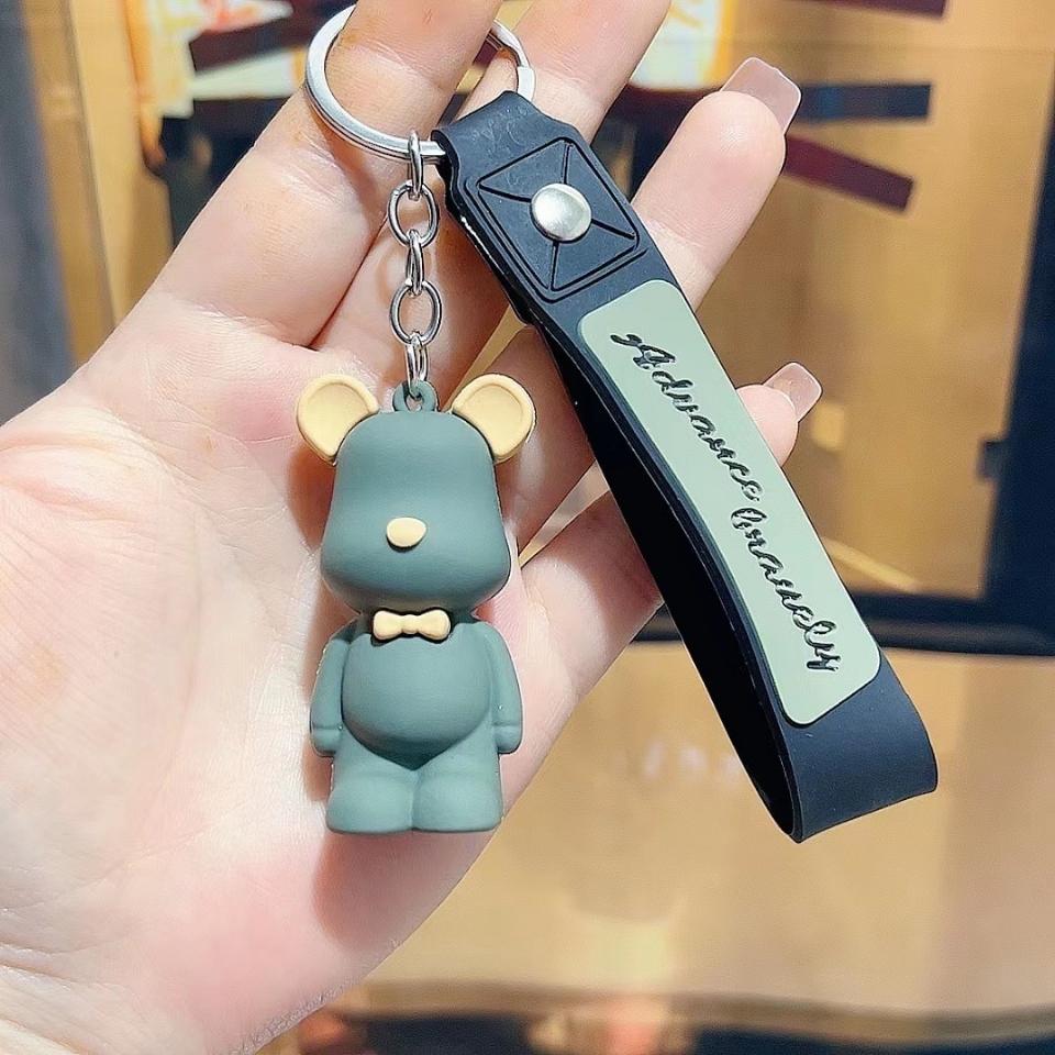 Móc khóa gấu dây nhiều màu, mã K933
Sỉ 65k/10 cái-duoc-ban-tai-Kho Sỉ Phụ Kiện Sipuki