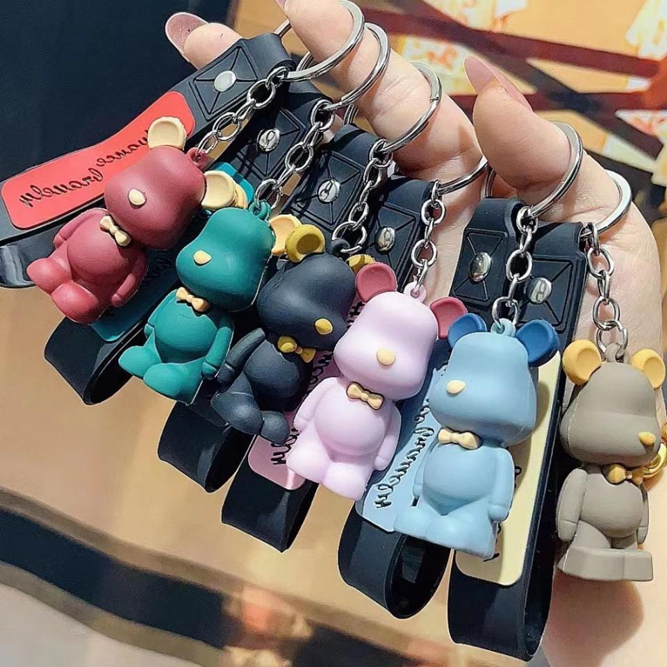 Móc khóa gấu dây nhiều màu, mã K933
Sỉ 65k/10 cái-duoc-ban-tai-Kho Sỉ Phụ Kiện Sipuki