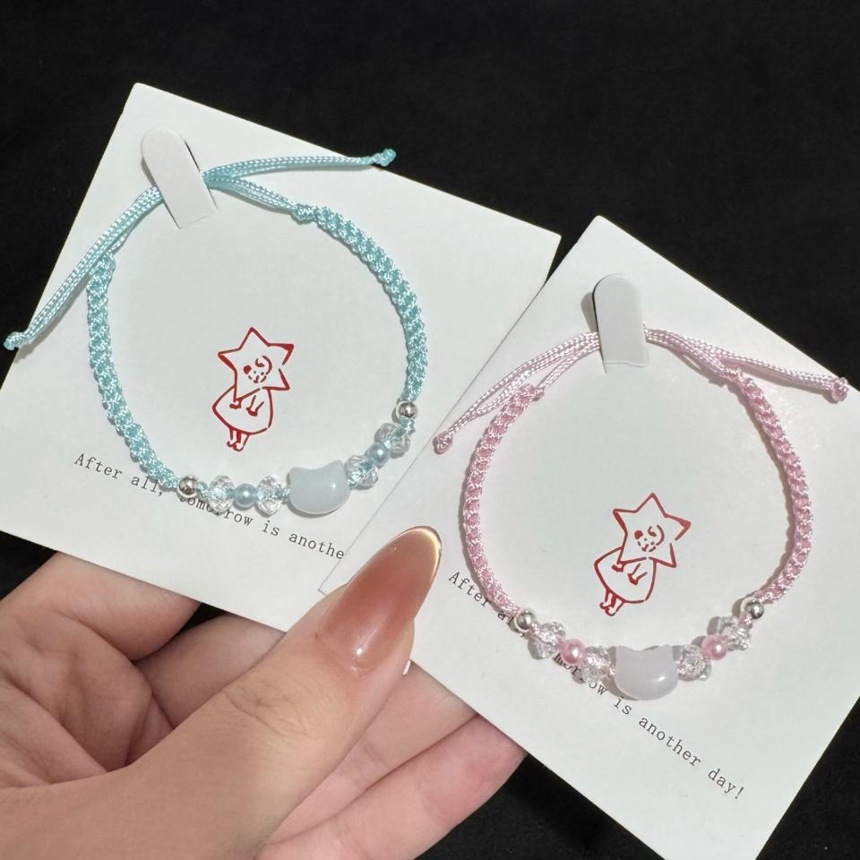 Vòng đeo tay mặt mèo nhỏ, mã V421
Sỉ 65k/10 cái-duoc-ban-tai-Kho Sỉ Phụ Kiện Sipuki