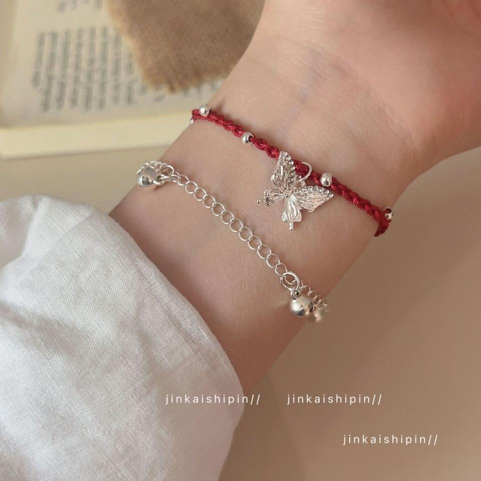 Vòng đeo tay 2 dây con bướm bạc, mã V214
Sỉ 68k/10 cái-duoc-ban-tai-Kho Sỉ Phụ Kiện Sipuki