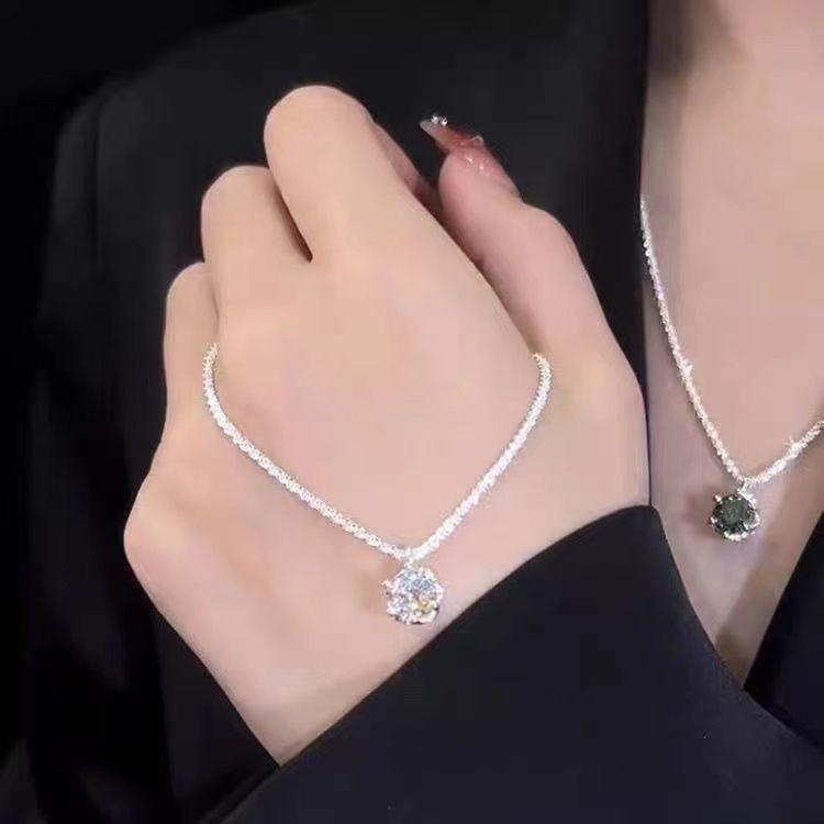 Vòng cổ hạt tròn chất lượng dây sáng chiếu, mã 307
Sỉ 105k/10 dây-duoc-ban-tai-Kho Sỉ Phụ Kiện Sipuki