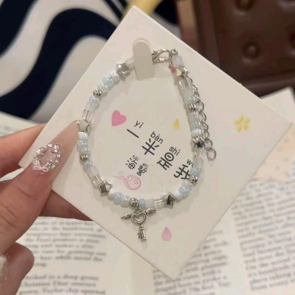 Vòng đeo tay trái tim 2 mẫu, mã 840 Sỉ 68k/10 cái
-duoc-ban-tai-Kho Sỉ Phụ Kiện Sipuki