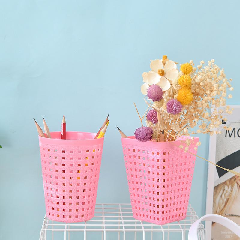 Rổ bút vuông tròn caro, mã 041
-duoc-ban-tai-Kho Sỉ Phụ Kiện Sipuki