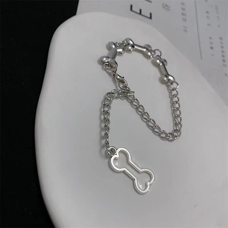 Vòng đeo tay khúc xương cá tính, mã V40
Sỉ 59k/10 cái-duoc-ban-tai-Kho Sỉ Phụ Kiện Sipuki