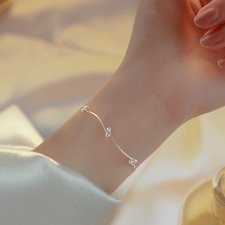 Vòng đeo tay mắt nối, mã V11
Sỉ 75k/10 cái -duoc-ban-tai-Kho Sỉ Phụ Kiện Sipuki