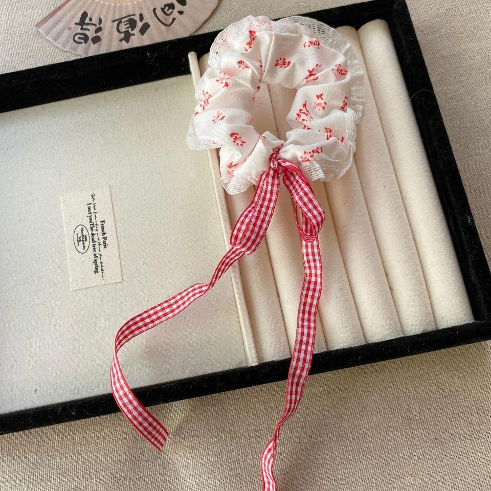 Cột tóc tua rua caro dài, mã C53 
Sỉ 68k/10 cái-duoc-ban-tai-Kho Sỉ Phụ Kiện Sipuki