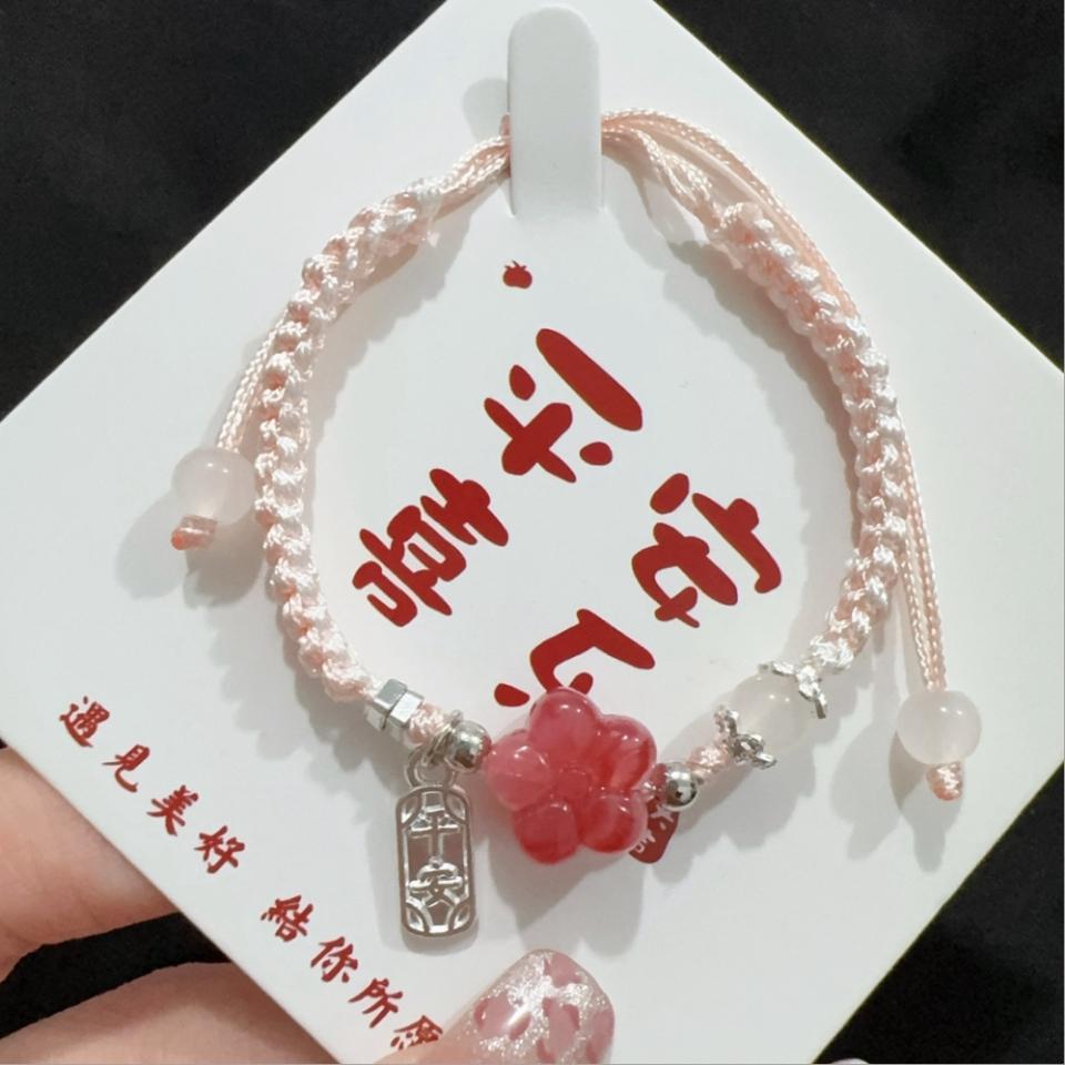 Vòng đeo tay mặt hoa, mã V840
Sỉ 68k/10 cái-duoc-ban-tai-Kho Sỉ Phụ Kiện Sipuki