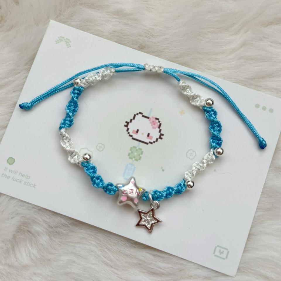 Vòng đeo tay ngôi sao đan xoắn, mã V51
Sỉ 75k/10 cái-duoc-ban-tai-Kho Sỉ Phụ Kiện Sipuki