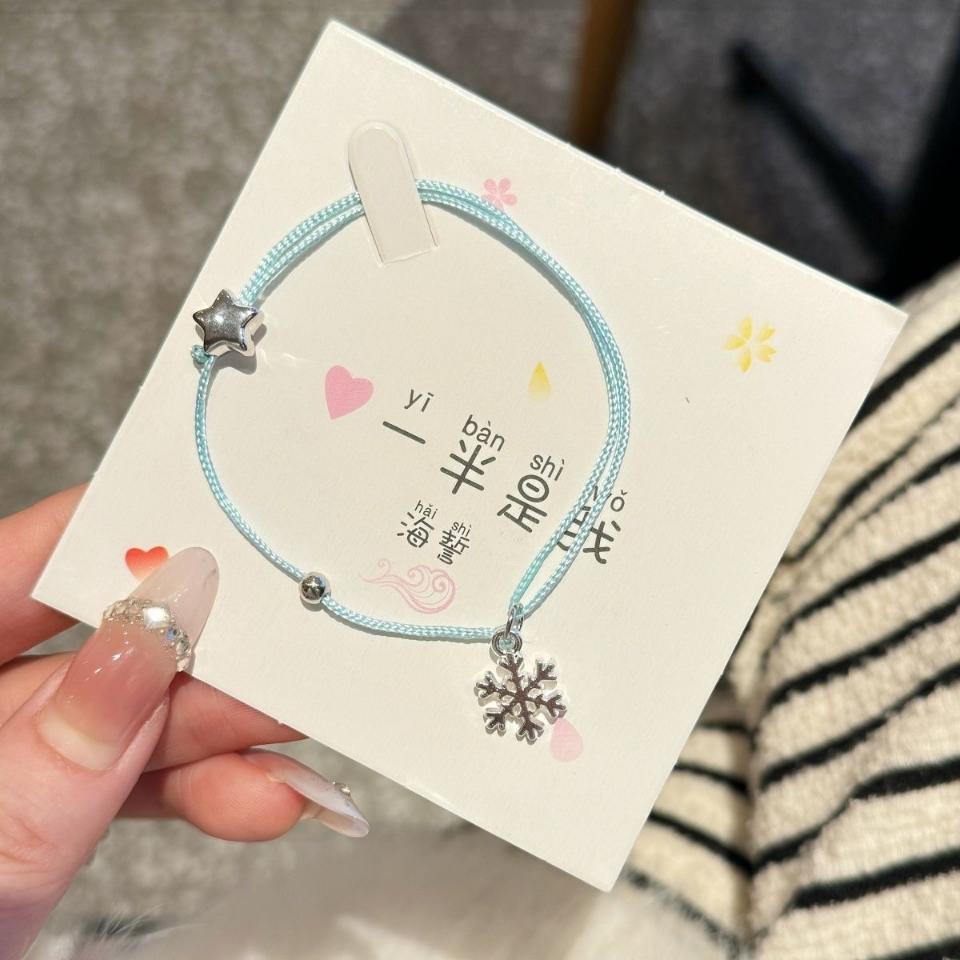 Dây đeo tay tuyết sao 2 màu, mã V94
Sỉ 45k/10 cái-duoc-ban-tai-Kho Sỉ Phụ Kiện Sipuki