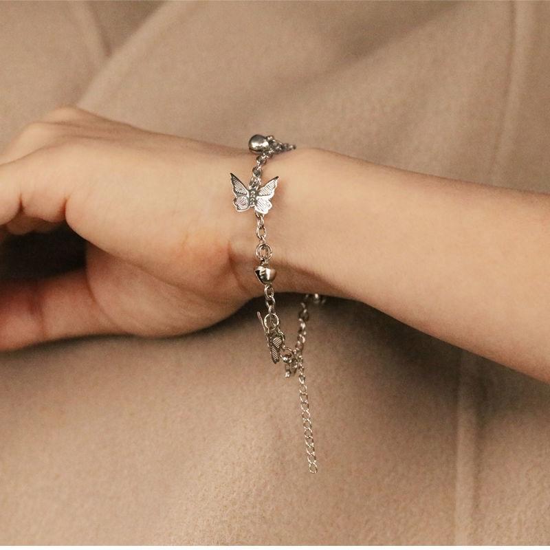 Vòng đeo tay hạt chuông cánh bướm, mã V13
Sỉ 55k/10 cái -duoc-ban-tai-Kho Sỉ Phụ Kiện Sipuki