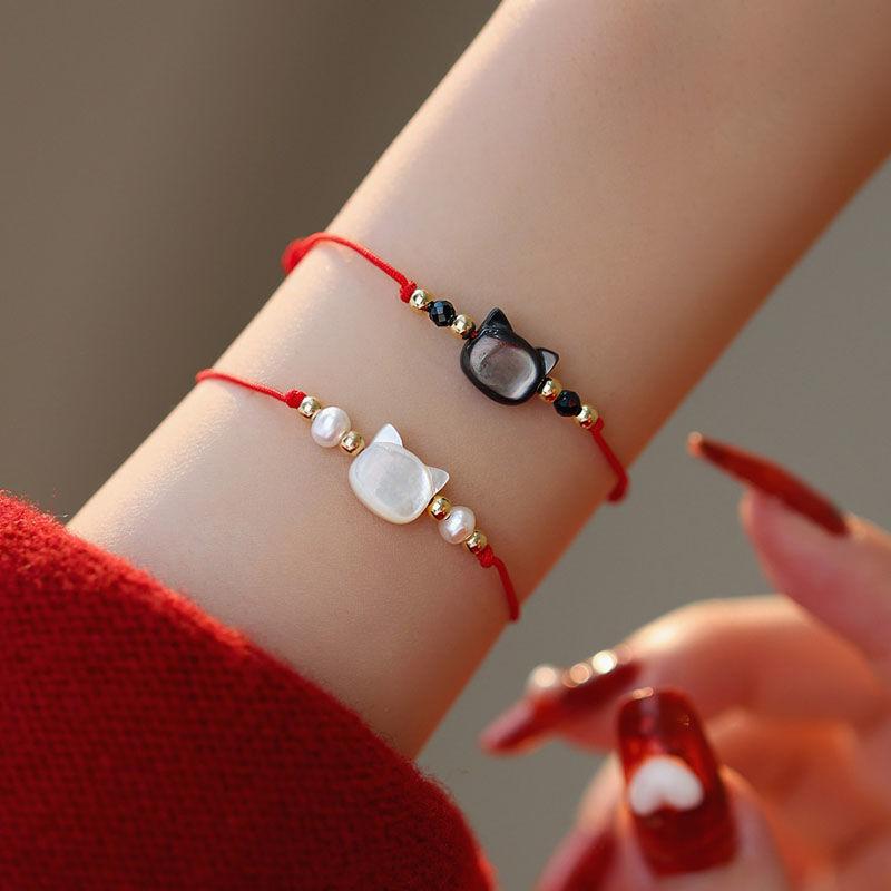 Vòng đeo tay mèo dây đỏ, mã V223
Sỉ 41k/10 cái -duoc-ban-tai-Kho Sỉ Phụ Kiện Sipuki