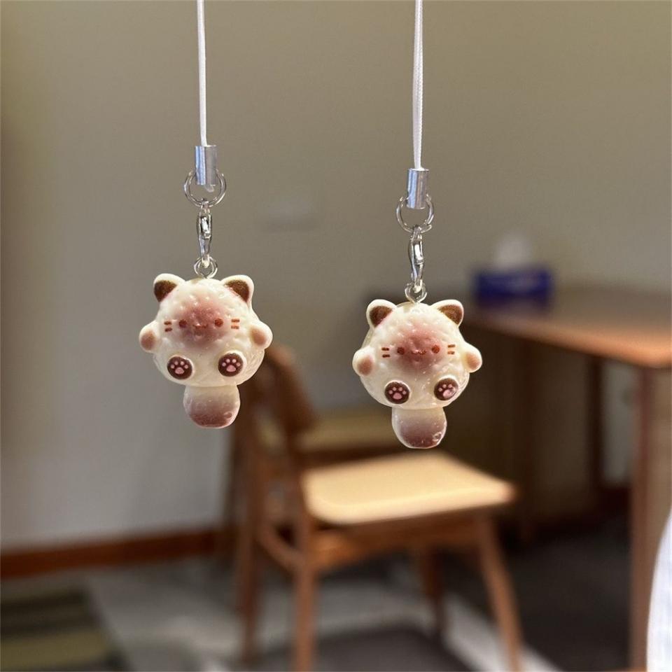 Móc khóa treo meo xinh siêu cưng, mã 480
Sỉ 65k/10 cái -duoc-ban-tai-Kho Sỉ Phụ Kiện Sipuki