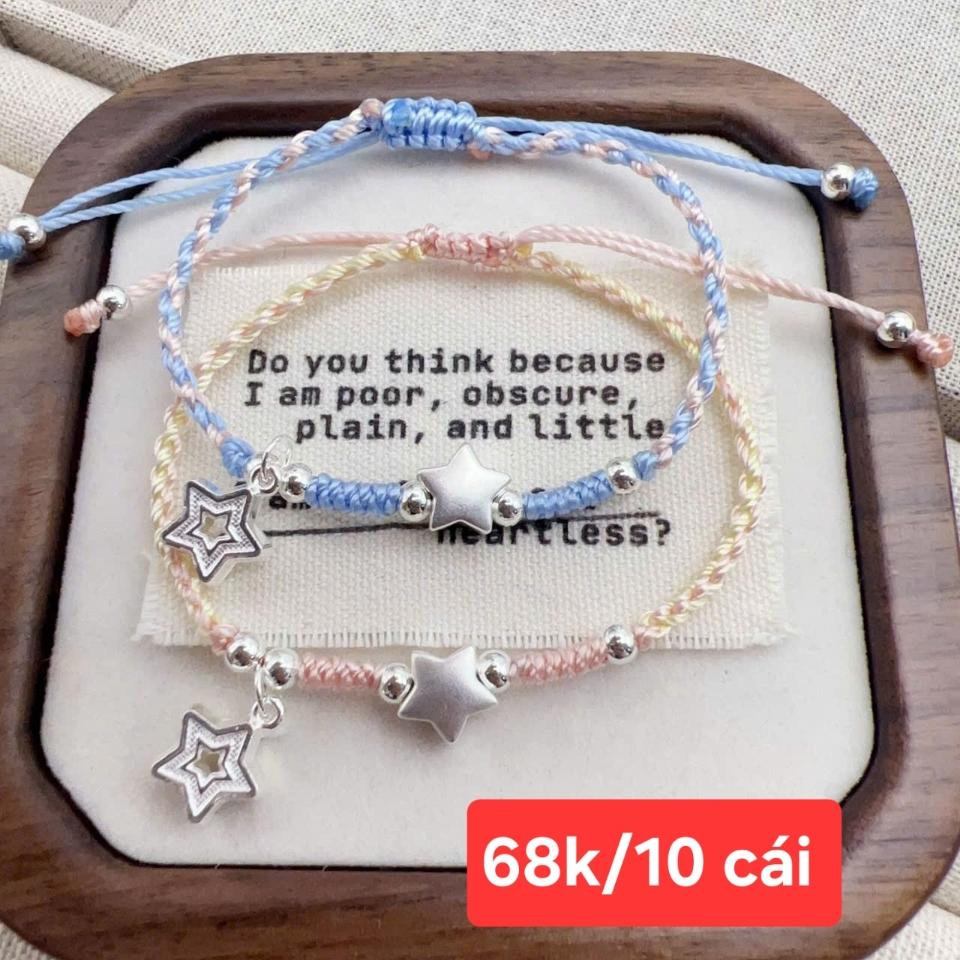 Vòng đeo tay ngôi sao treo, mã V02
Sỉ 68k/10 cái-duoc-ban-tai-Kho Sỉ Phụ Kiện Sipuki