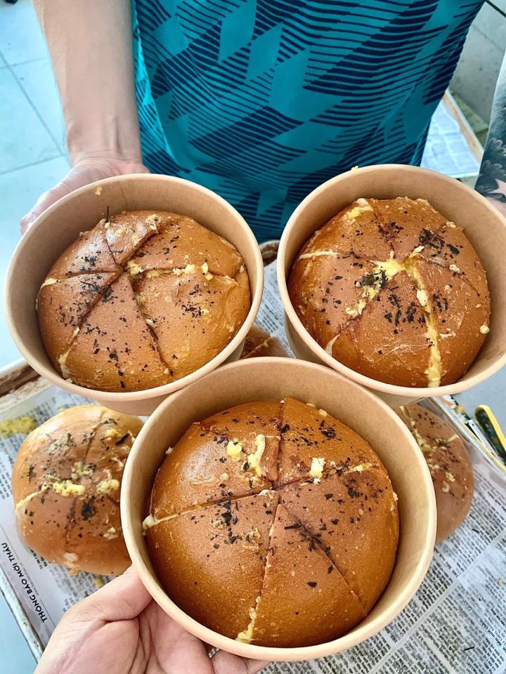 Bánh mì bơ tỏi tròn to-duoc-ban-tai-0971888337