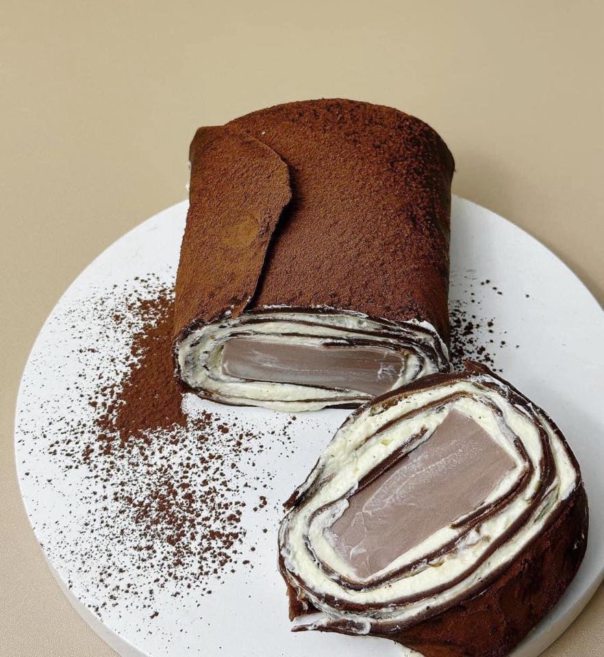  Crepe cuộn puding socola-duoc-ban-tai-0971888337