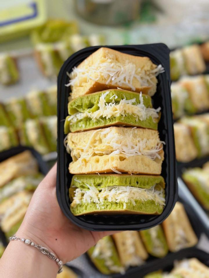 Bánh bò cade kẹp dừa-duoc-ban-tai-0971888337