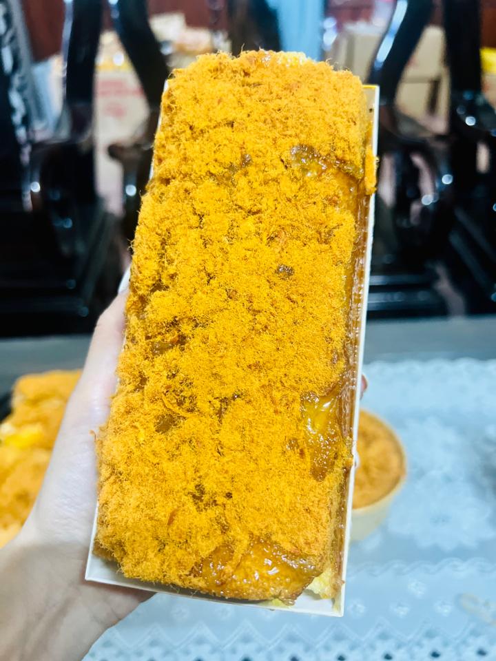 Cuộn bơ gà-duoc-ban-tai-0971888337