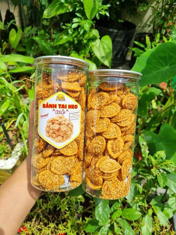 Tai heo mè 300g-duoc-ban-tai-KHO SỈ ĂN VẶT SÀI GÒN - CHỢ LỚN
