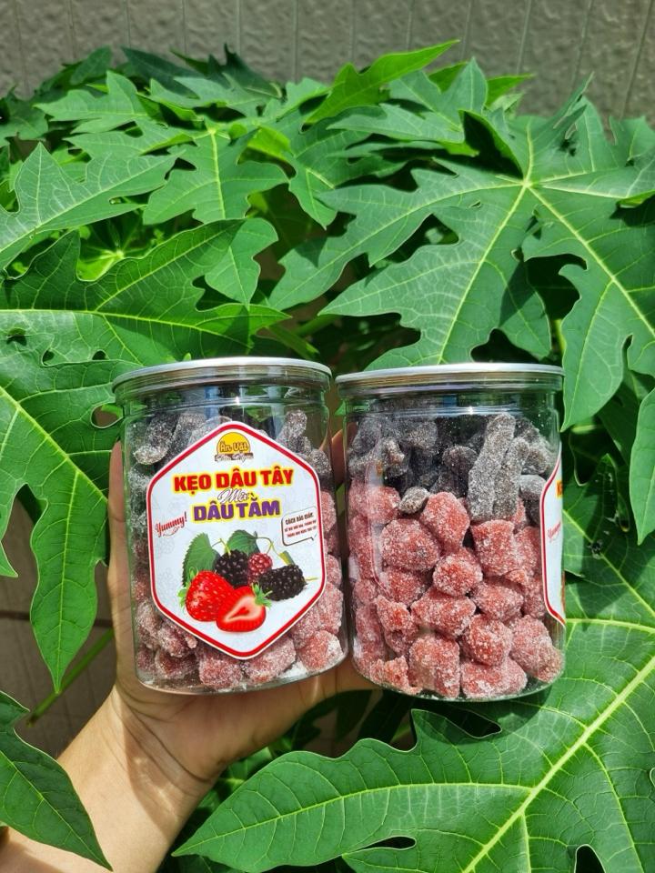 Dâu Tây mix dâu tằm 350g-duoc-ban-tai-KHO SỈ ĂN VẶT SÀI GÒN - CHỢ LỚN