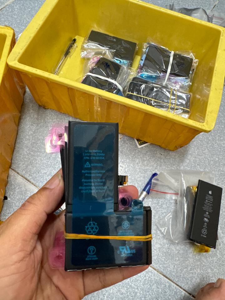 Pin iPhone zin new hãng x-duoc-ban-tai-Lê dũng store Phước Long