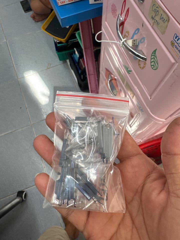 Nút nguồn âm lượng a10 zin-duoc-ban-tai-Lê dũng store Phước Long