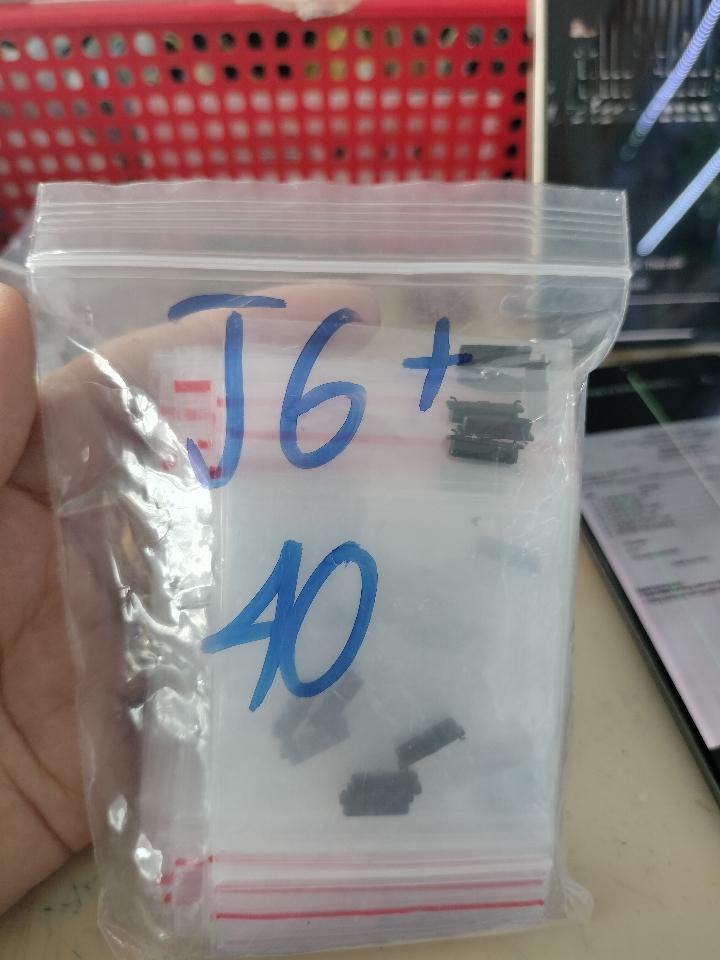 Nút mũ ss j6 plus/ j6+/ j4 plus/ j4+-duoc-ban-tai-Lê dũng store Phước Long