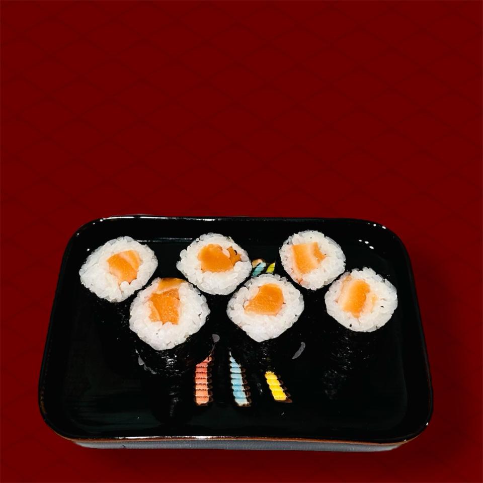 Maki Cá Hồi - Làm Chín-duoc-ban-tai-Hisashi Sushi