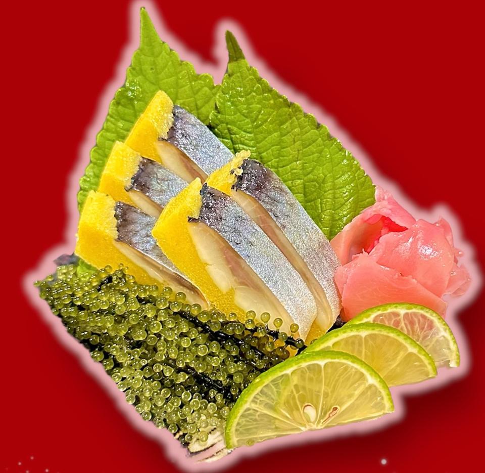 Sashimi Cá Trích Ép Trứng-duoc-ban-tai-Hisashi Sushi
