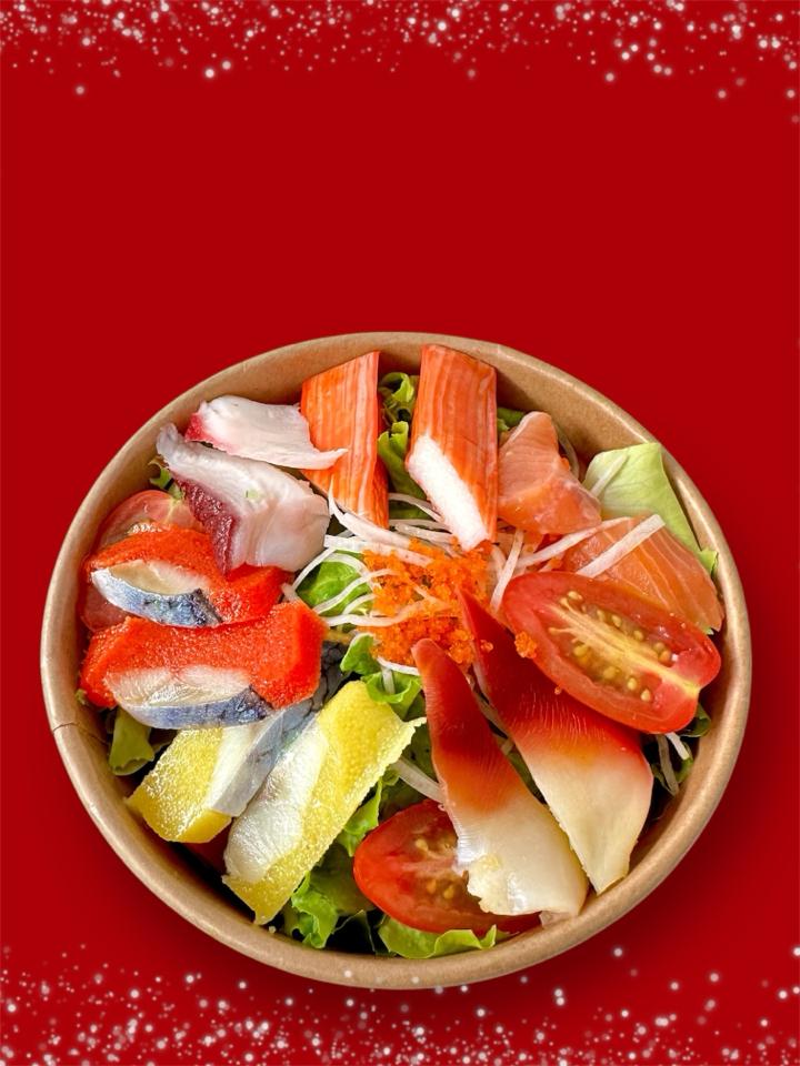 Salad Hải Sản Sashimi-duoc-ban-tai-Hisashi Sushi