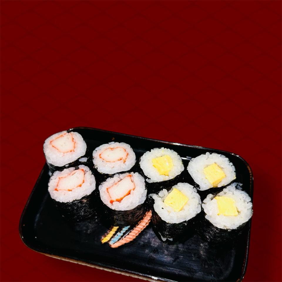 Maki Cuộn Thanh cua-duoc-ban-tai-Hisashi Sushi