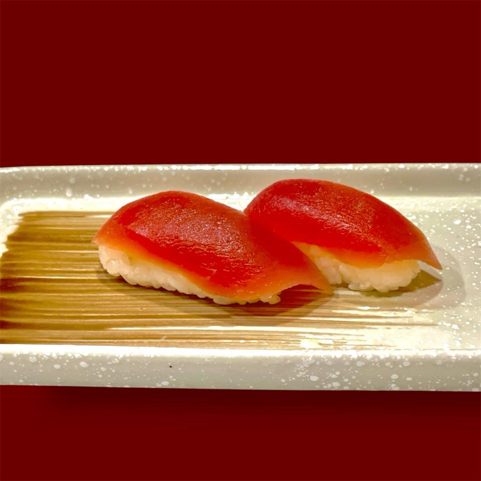 Nigiri Cá Ngừ-duoc-ban-tai-Hisashi Sushi