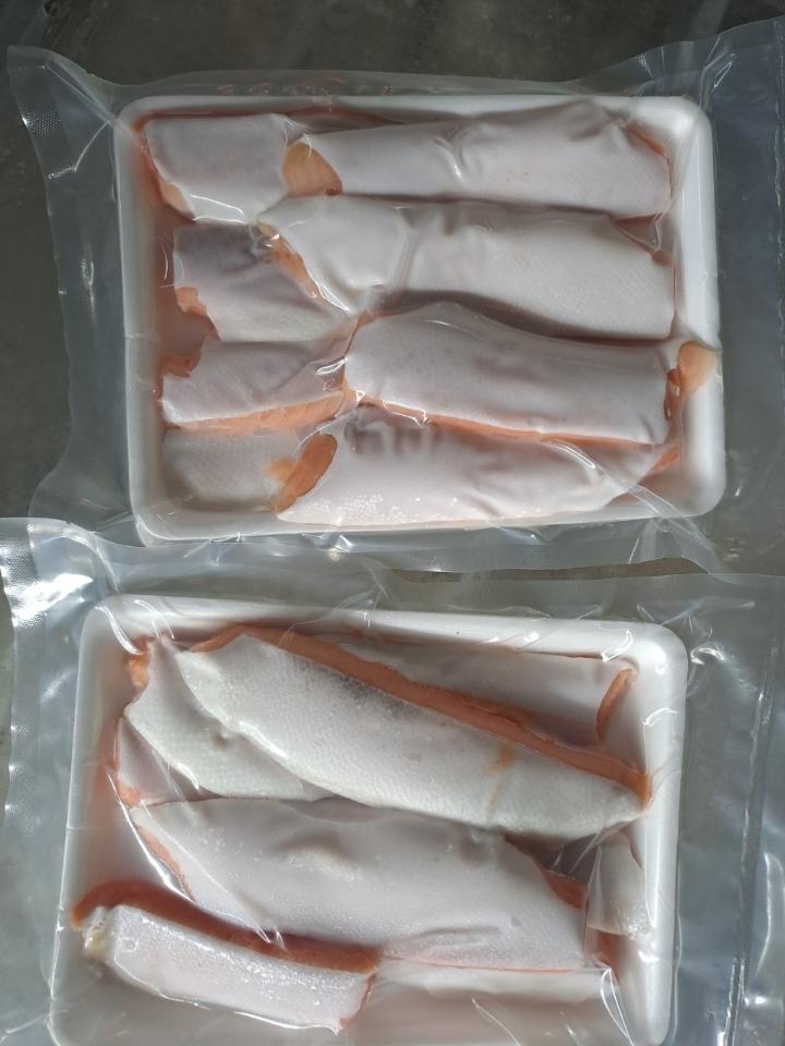Lườn còn da -duoc-ban-tai-Cá hồi